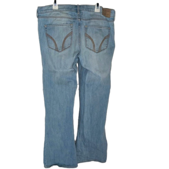 Hollister Light Wash Flare Jeans - Picture 2 of 3